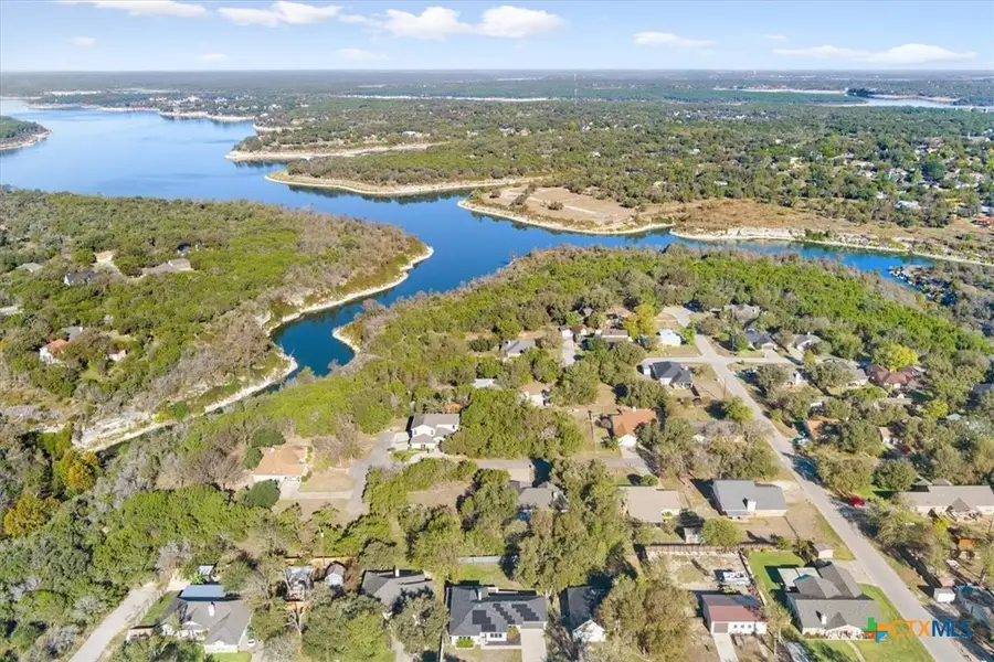 8 W Aztec Lane, Belton, TX 76513 - Image #2