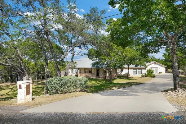 26371 Dull Knife Trail, San Antonio, TX 78255