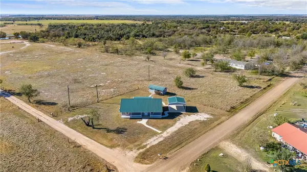 302 County Road 422, Bartlett, TX 76511