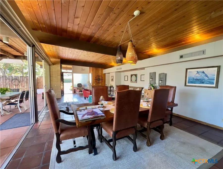 601 Lawrence Street, Refugio, TX 78377 - Image #3