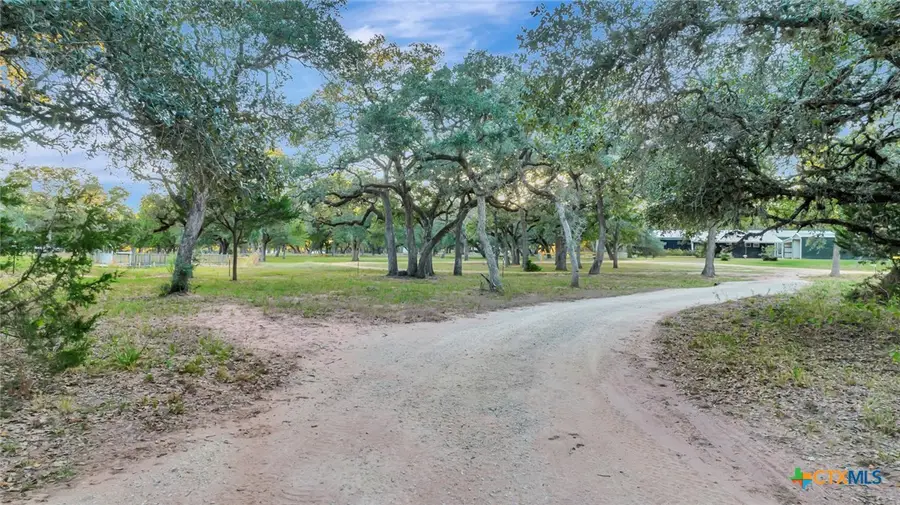 413 Private Road 1051, Hallettsville, TX 77964 - Image #3