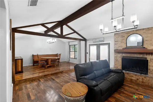 722 Stagecoach Trail, San Marcos, TX 78666