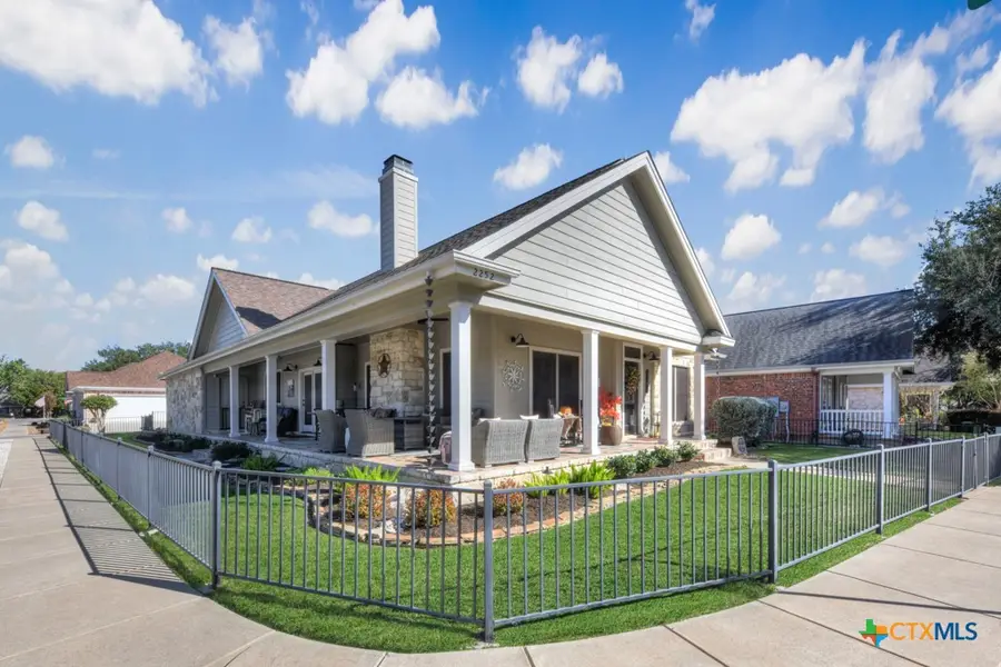 2252 Cotton Boulevard, New Braunfels, TX 78130 - Image #2