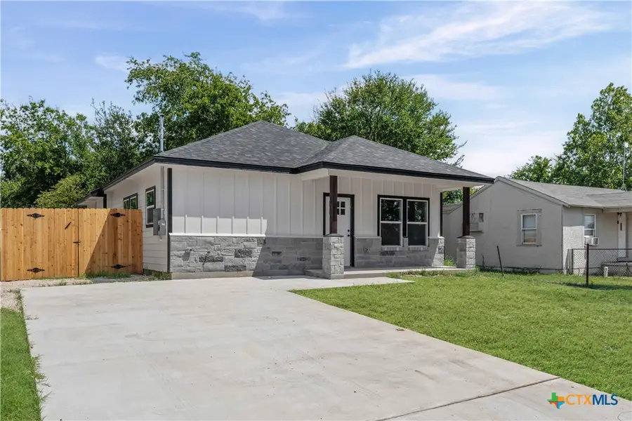 217 Spindletop Street, Gatesville, TX 76528 - Image #3