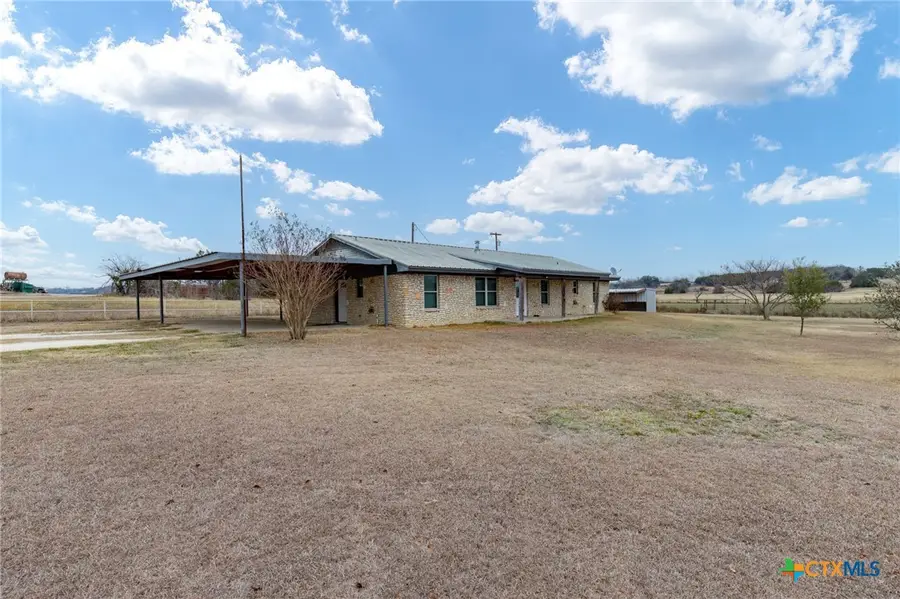 325 Branson Lane, Gatesville, TX 76528 - Image #2