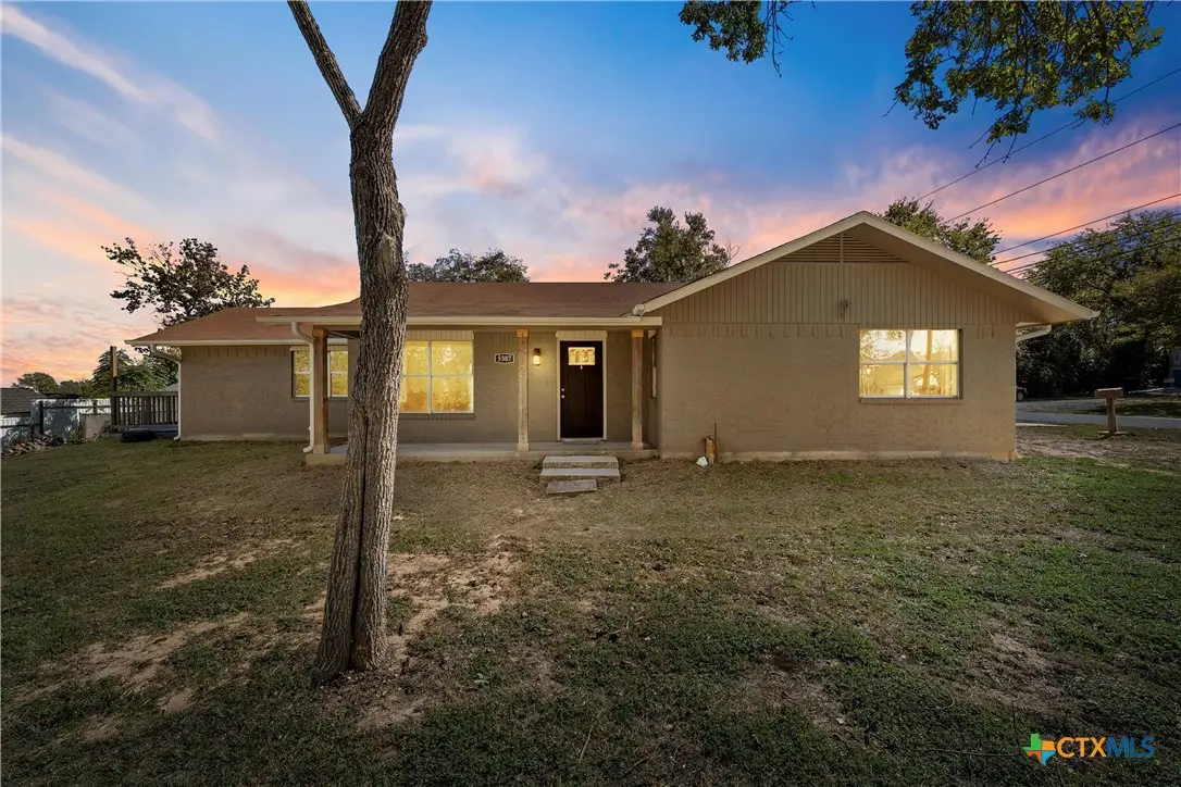 5307 E Lakeshore Drive, Belton, TX 76513 - Image #1