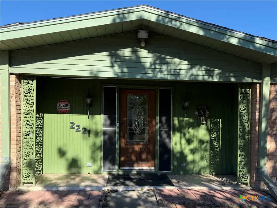 2221 Mcpherson Drive, Port Lavaca, TX 77979 - Image #3