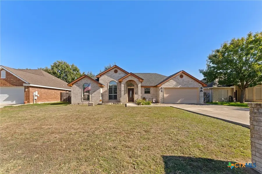 637 Garnet Street, Seguin, TX 78155 - Image #2