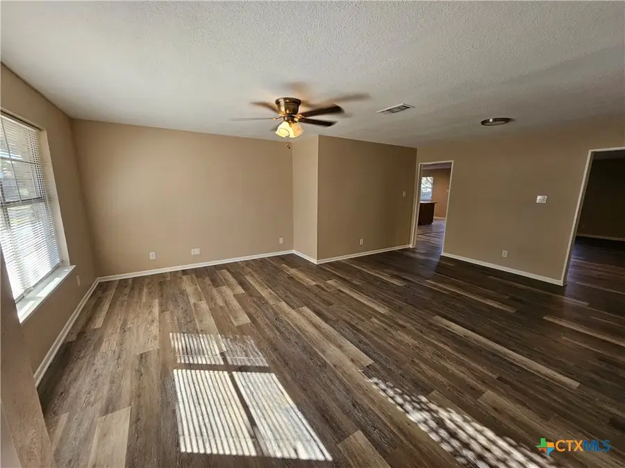 1228 Meadow Drive, Killeen, TX 76549 - Image #3