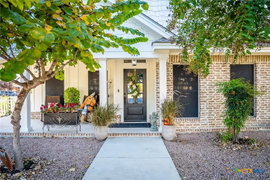 911 Hudson Lane, New Braunfels, TX 78130 - Image #3