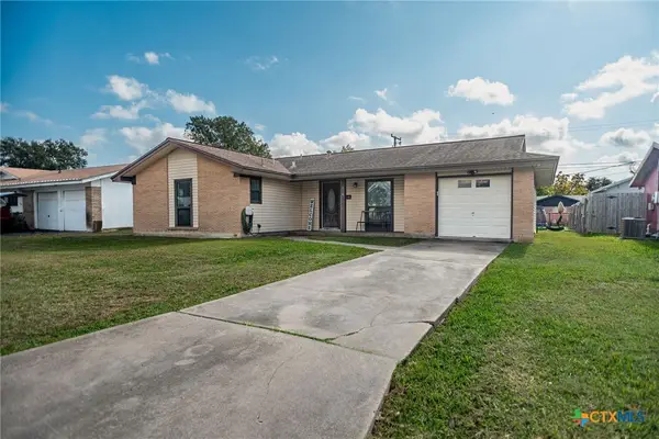 514 Sunnydale Drive, Port Lavaca, TX 77979