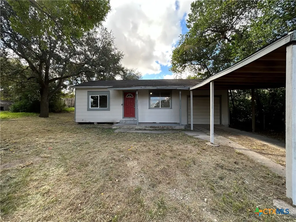 236 Hilltop Drive, Victoria, TX 77905 - Image #1