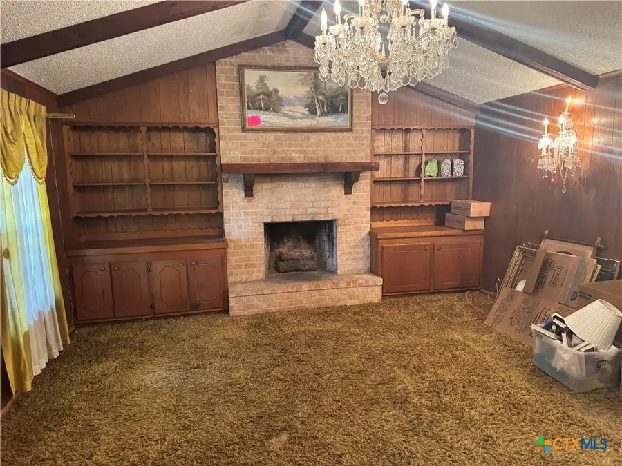 105 Pecan Drive, Victoria, TX 77905 - Image #2