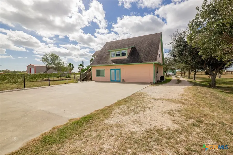 364 N Blackburn Avenue, Port Lavaca, TX 77979 - Image #3