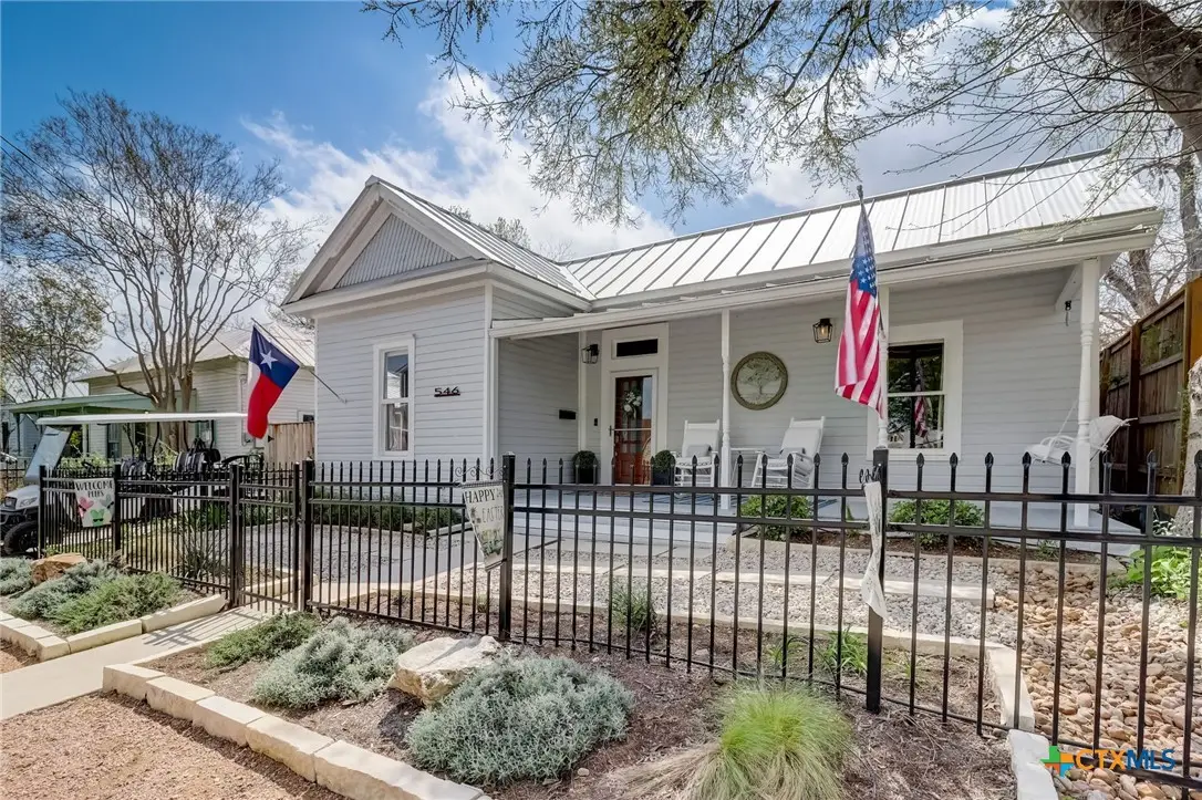 546 S Academy Avenue, New Braunfels, TX 78130 - Image #1
