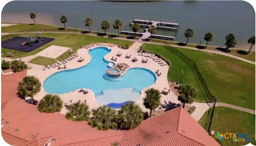 159 Chateau Way, Port Oconnor, TX 77982 - Image #2