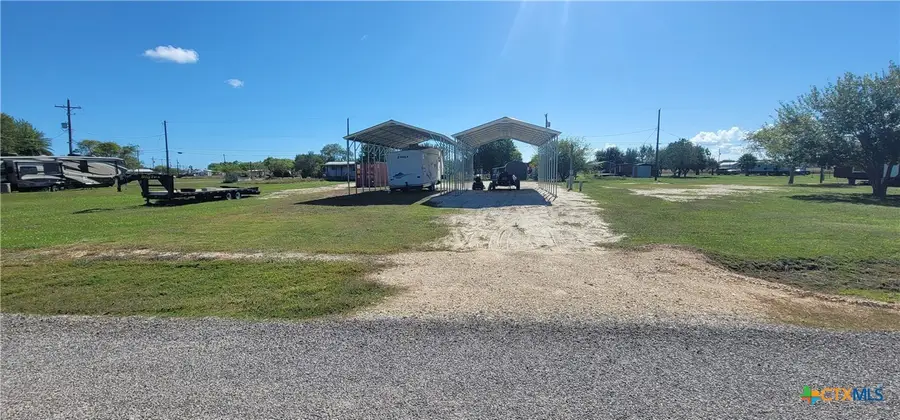 507 W Oakland Avenue, Seadrift, TX 77983 - Image #3