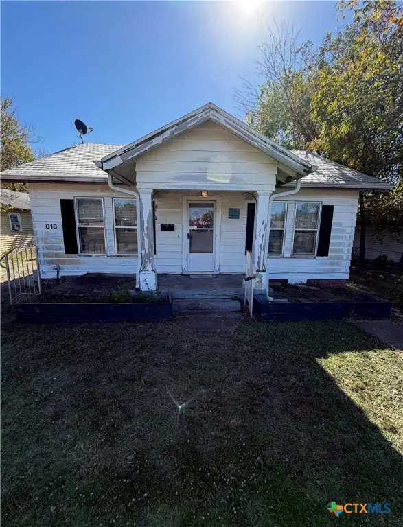 818 E Titus, Mexia, TX 76667 - Image #1