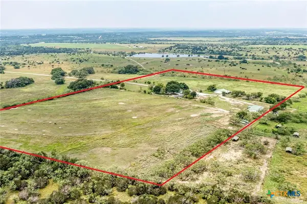 7800 County Road 210, Bertram, TX 78605