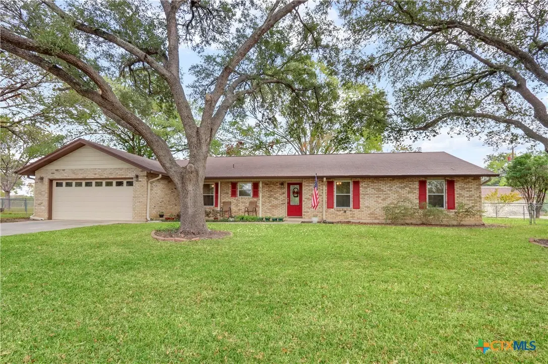 625 Kathy Drive, Seguin, TX 78155 - Image #1