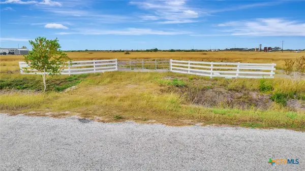 730 County Road 227, Ganado, TX 77962