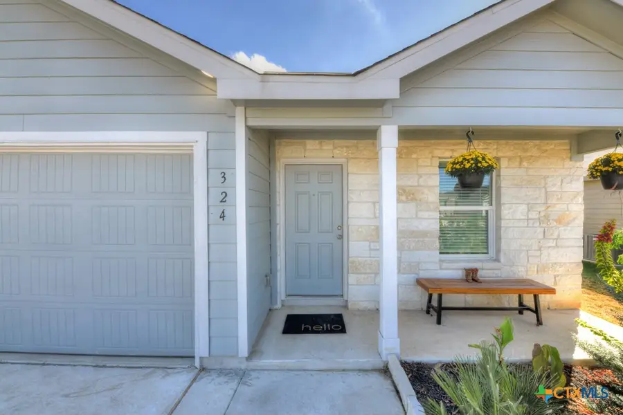 324 Alta Vista Terrace, Seguin, TX 78155 - Image #3