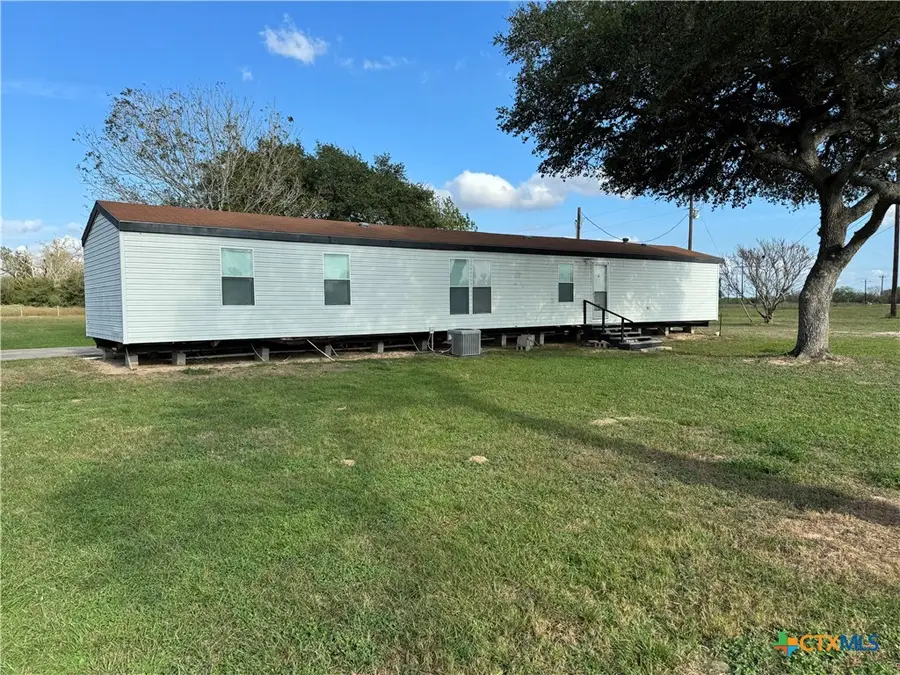 95 Hunters Circle, Victoria, TX 77905 - Image #2