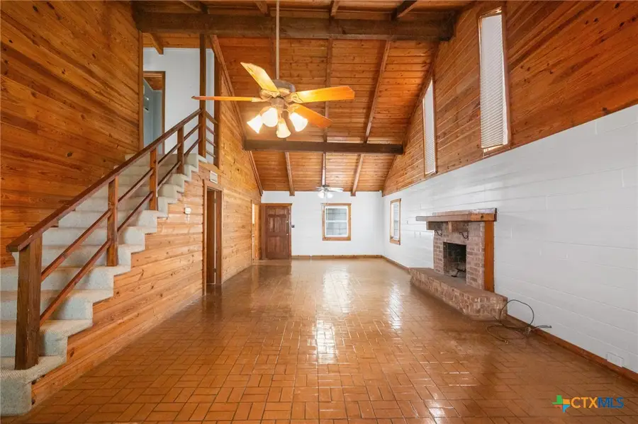 1967 Fleming Prairie Road, Victoria, TX 77905 - Image #3