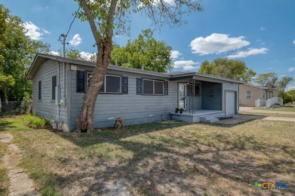 102 E Robertson Avenue, Copperas Cove, TX 76522 - Image #1