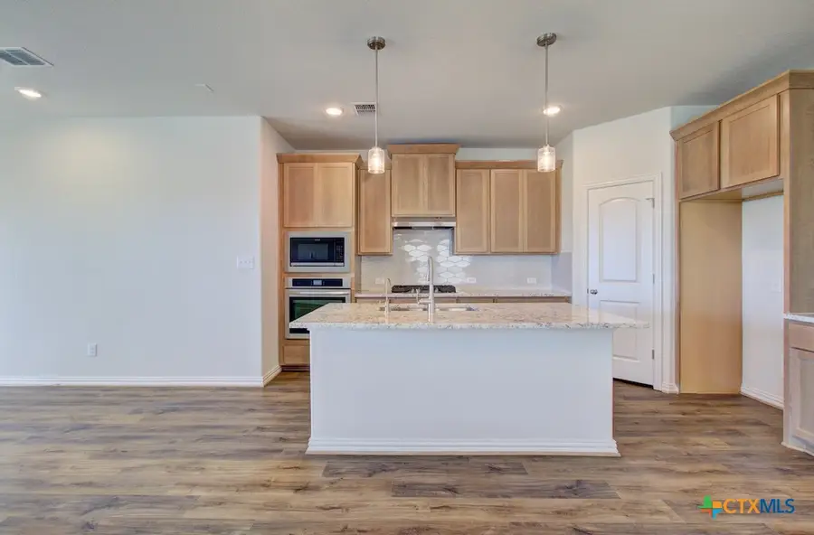 820 Little Pebble, New Braunfels, TX 78130 - Image #2