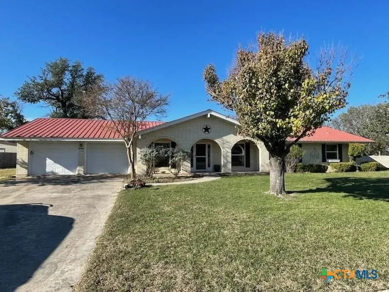 104 Skipcha Trail, Lampasas, TX 76550 - Image #1