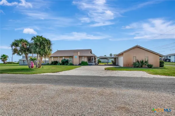 104 E Van Buren Avenue, Port O'Connor, TX 77982