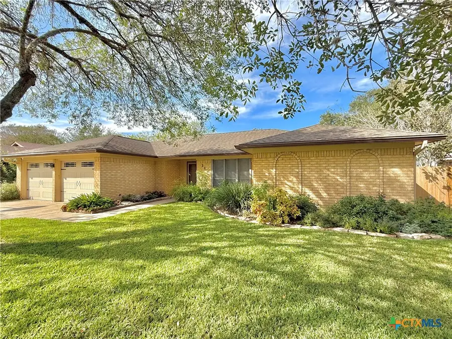 316 Buckingham Street, Victoria, TX 77904 - Image #2