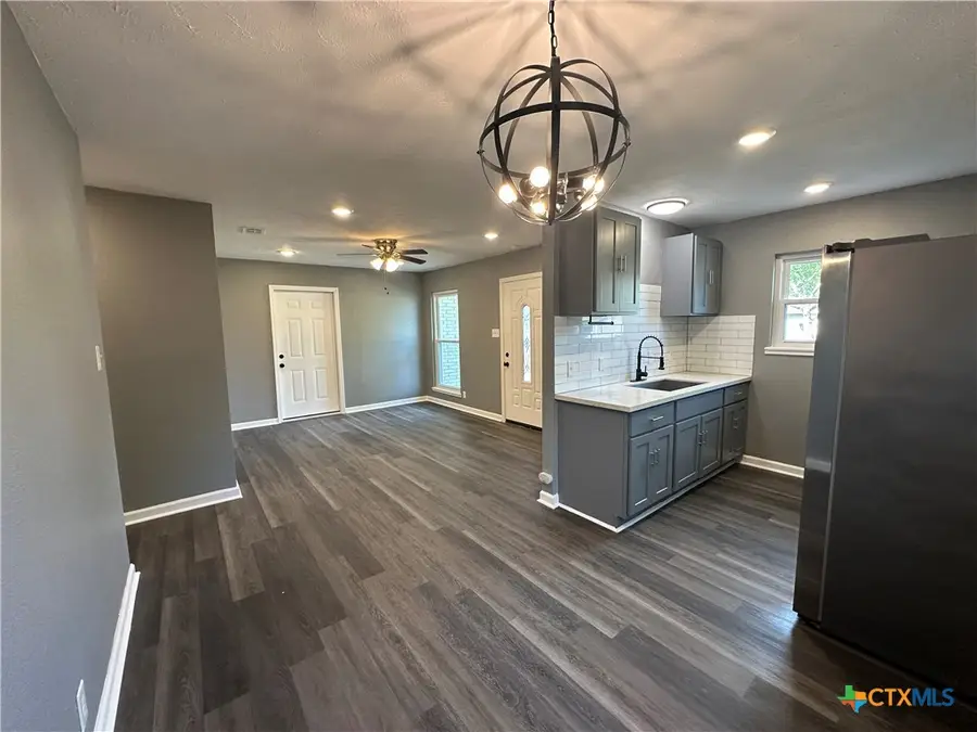 3105 Gayle Street, Victoria, TX 77901 - Image #3