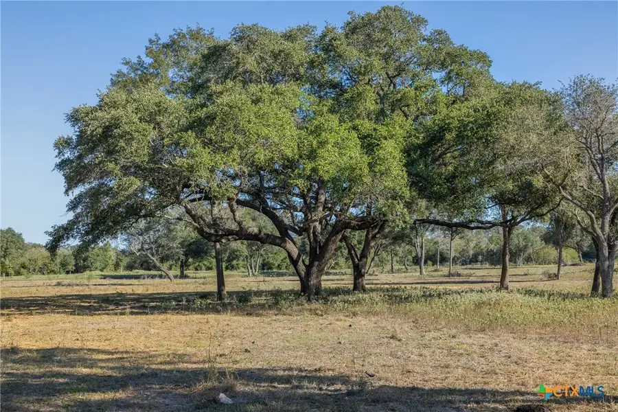 3012 Us Highway 77, Hallettsville, TX 77964 - Image #2