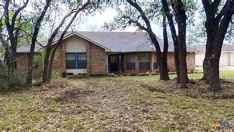 111 Clydesdale Drive, San Marcos, TX 78666 - Image #2