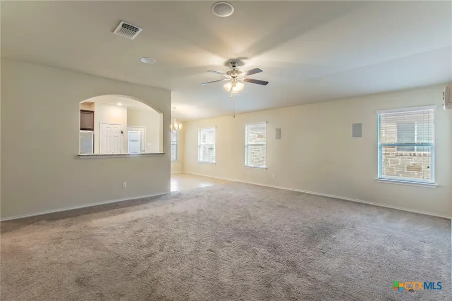 1304 Emerald Gate Drive, Temple, TX 76502 - Image #2