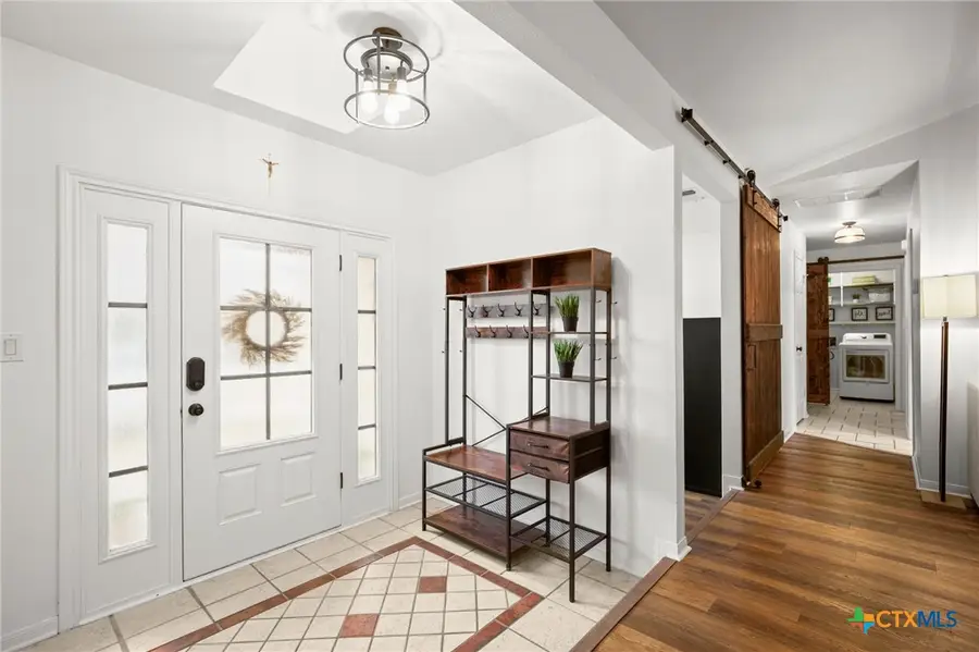 305 E Tanglewood Drive, New Braunfels, TX 78130 - Image #3