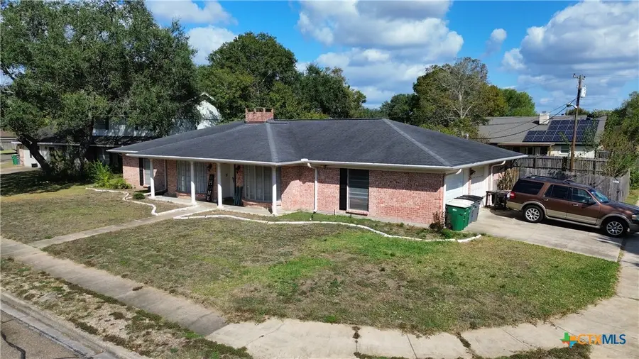 111 Dover Dell, Victoria, TX 77904 - Image #3