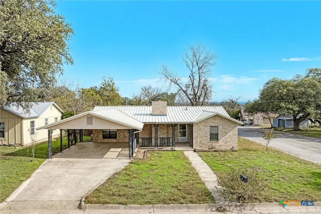 501 N Ridge Street, Lampasas, TX 76550 - Image #1