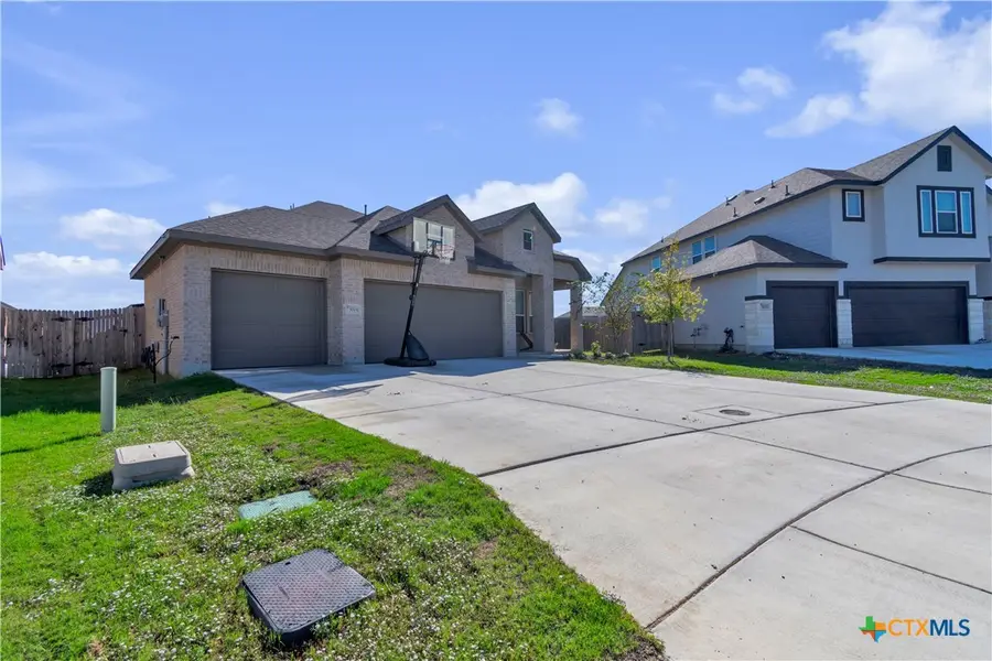 3004 Werra Lane, New Braunfels, TX 78130 - Image #2