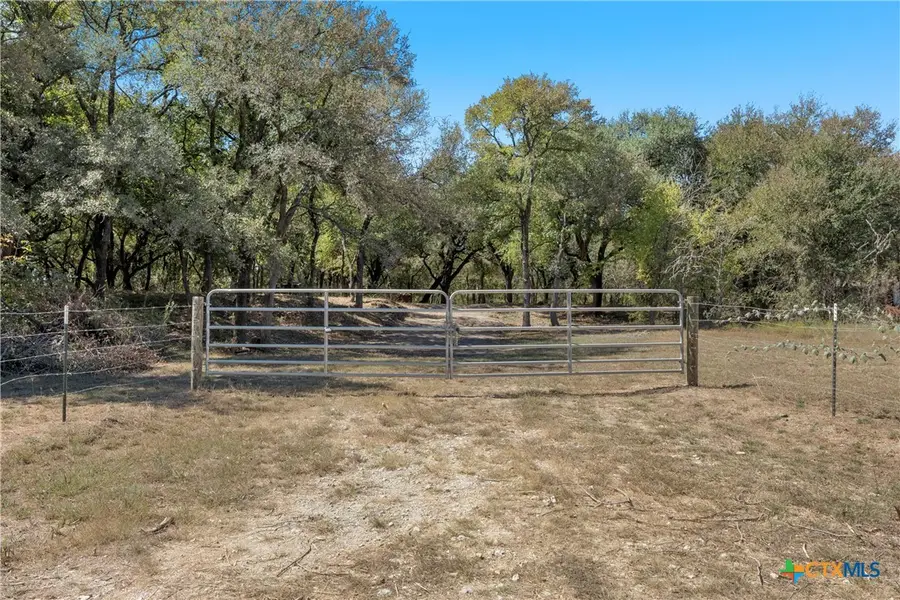 6.75 Cr 473, Lott, TX 76656 - Image #2