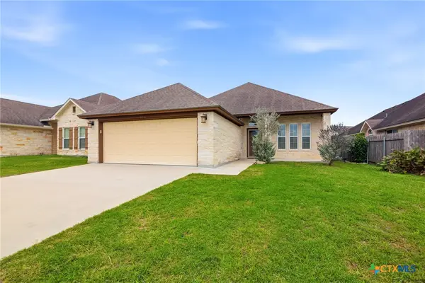 210 Amberglow Court, Victoria, TX 77904