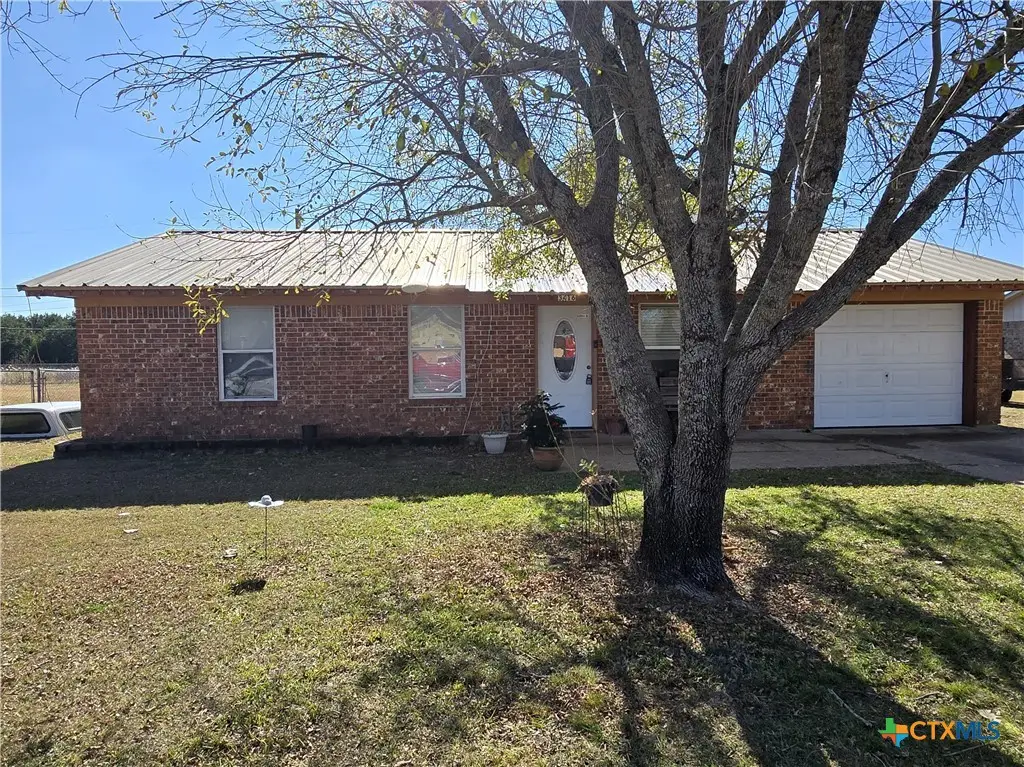 3416 Crown Drive, Gatesville, TX 76528 - Image #1