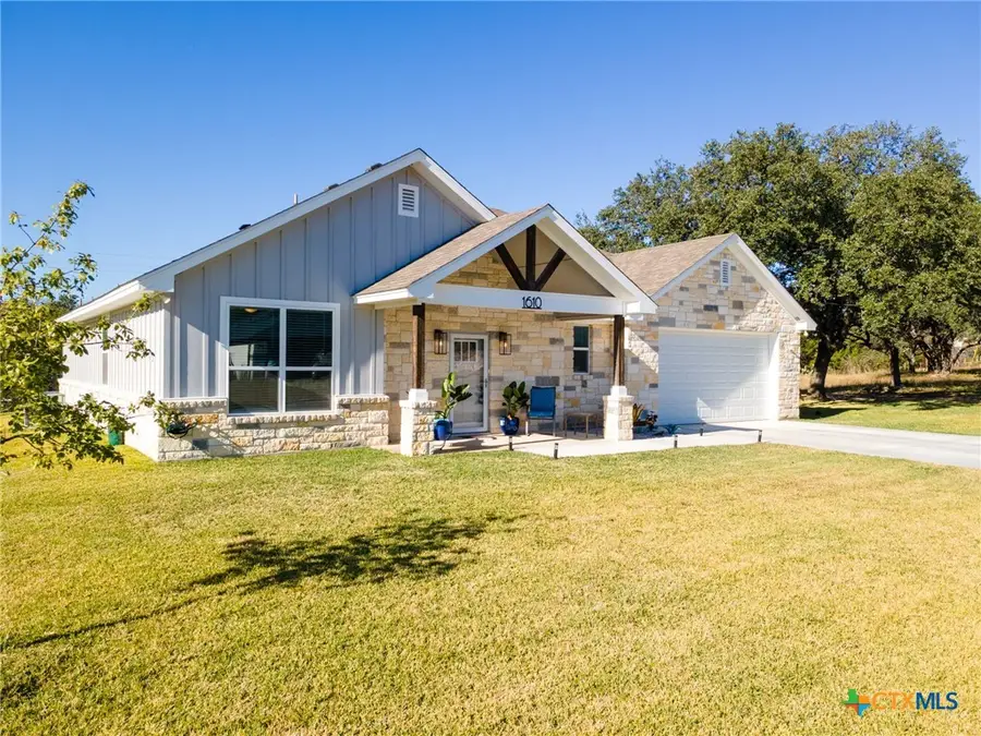 1610 Badger Lane, Lampasas, TX 76550 - Image #2
