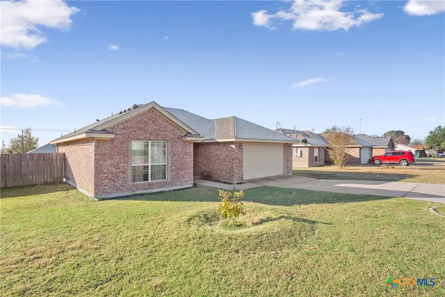 1208 Baldridge Drive, Gatesville, TX 76528 - Image #2