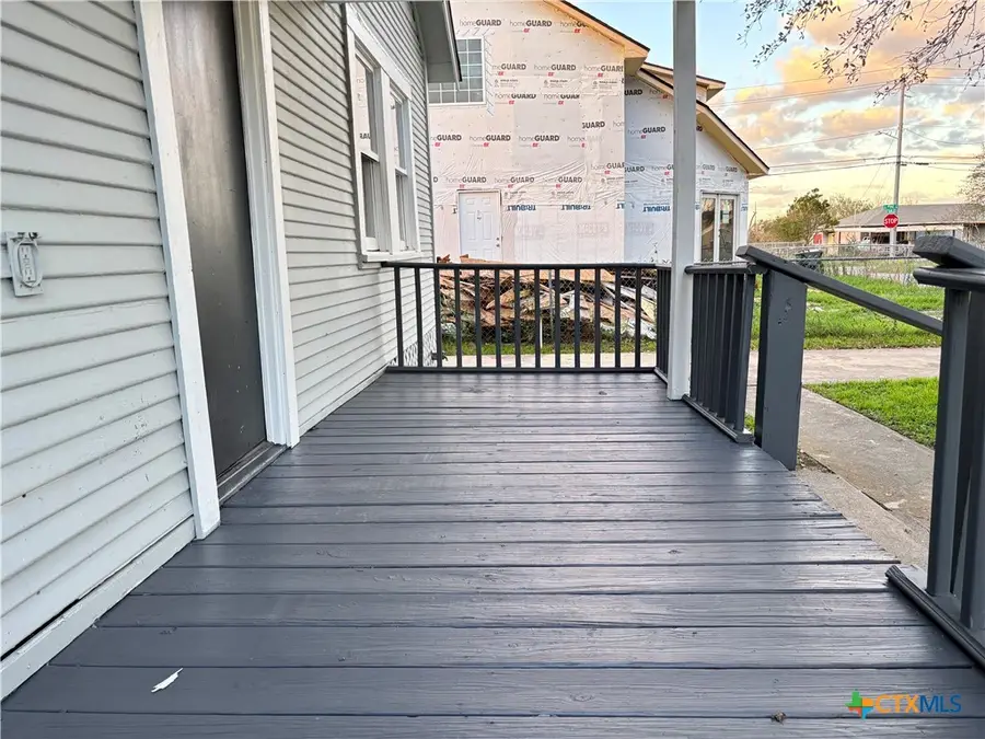 1316 N Olive Street, Seguin, TX 78155 - #2