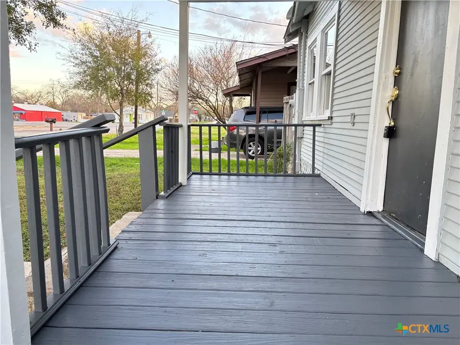 1316 N Olive Street, Seguin, TX 78155 - #3