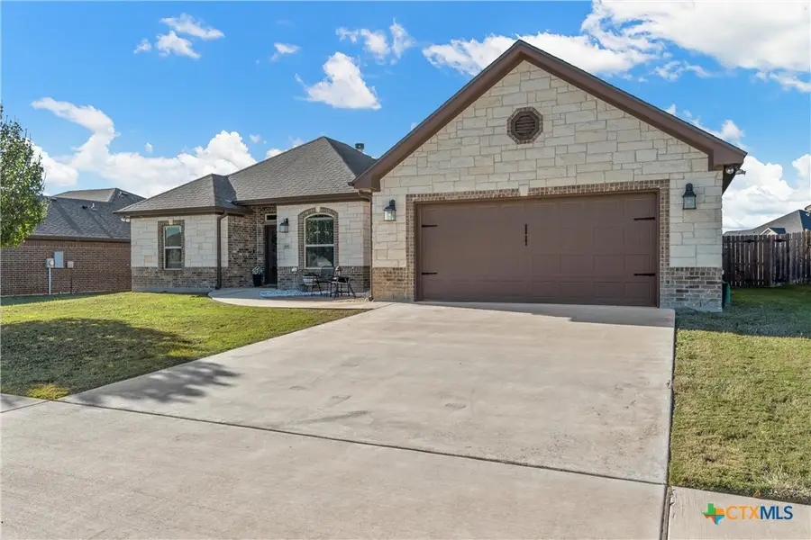 408 Magnolia Drive, Troy, TX 76579 - Image #3