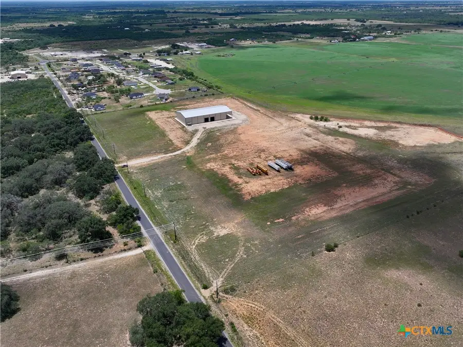 7837 Old Campbellton Road, Pleasanton, TX 78064 - Image #2